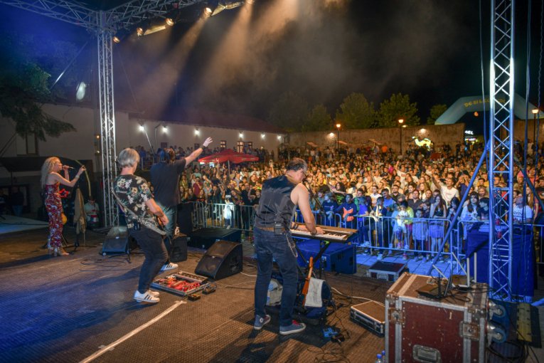 Nastup ,,Zabranjenog pušenja"