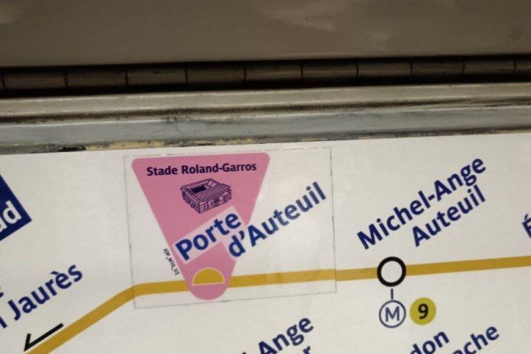 Navijači krenuli ka Rolan Garosu