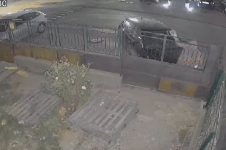 ISPLIVAO JEZIV SNIMAK UBIJANJA PSA U KRAGUJEVCU! Komšija istresao otrov, životinja sutradan pronađena mrtva! (VIDEO)