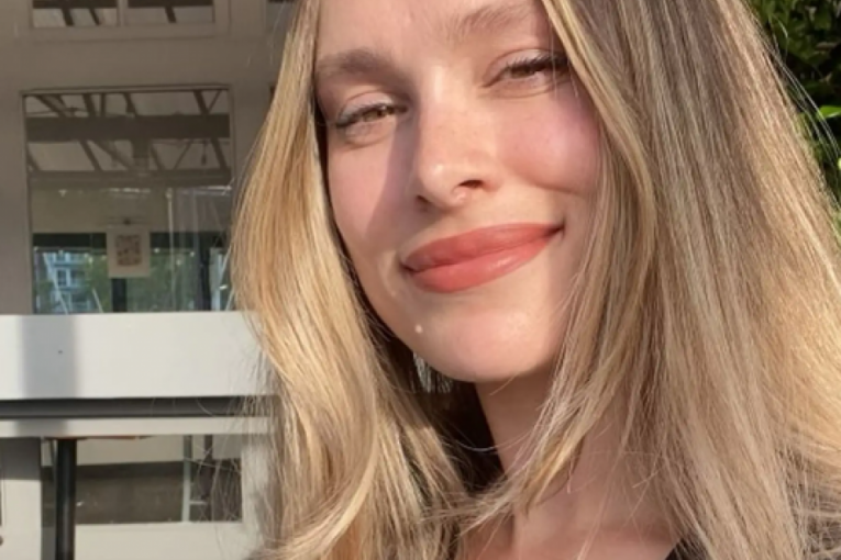 Hejli Merkt preminula