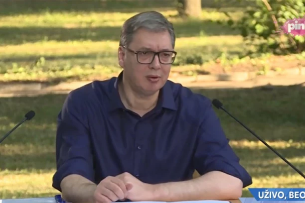 VUČIĆ PONUDIO OPOZICIJI: Skupite potpise u Skupštini pre kraja godine i idemo na referendum o opozivu predsednika!