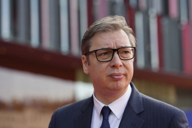 "GLAS NARODA JE GLAS BOGA!" Vučić: Izgubili su izbore i onda su napravili većinu na silu! I to je radio baš gospodin Đilas, ne ja! (VIDEO)