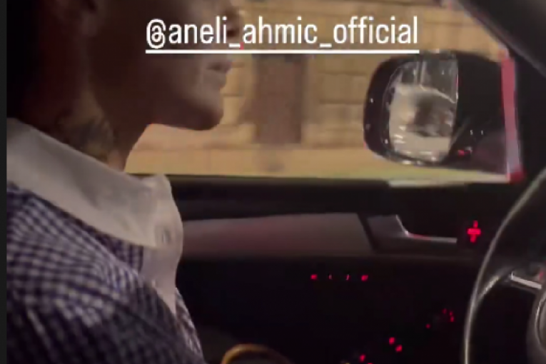 Slađa Lazić i Aneli Ahmić se voze po Beogradu