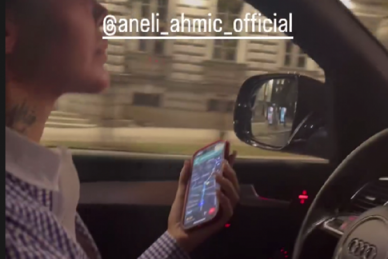 Slađa Lazić i Aneli Ahmić se voze po Beogradu