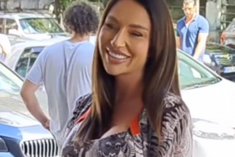 Kaća Živković izašla iz porodilišta