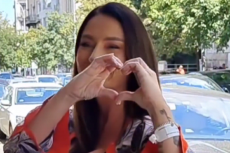 Kaća Živković izašla iz porodilišta