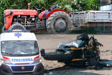 PODLETEO POD TRAKTORSKU PRIKOLICU, NIJE MU BILO SPASA! Stravična smrt motocikliste kod Bogatića!