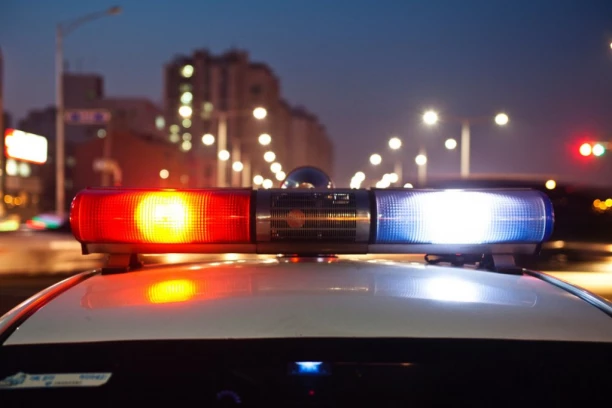 NOVI DETALJI HORORA KOD UBA: Dvojica napadača puštena na slobodu, jedan zadržan u pritvoru - mladića ISKASAPIO SEKIROM u samoodbrani?!