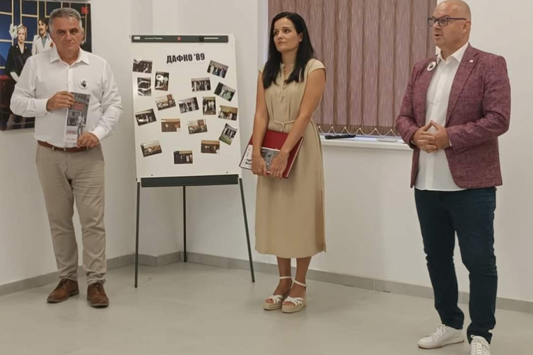 Otvorena izložba ''Bata u 90 slika''