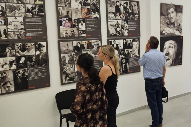 Izložba ''Bata u 90 slika''