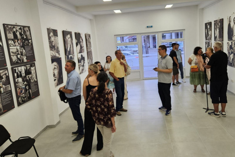 Izložba ''Bata u 90 slika'' u Golupcu