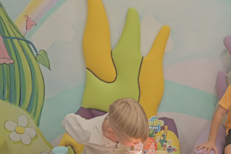 Miljana Kulić i Ivan Marinković proslavili Željku Kuliću rođendan