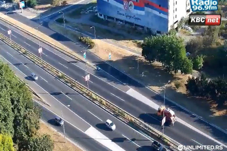 Auto-put Novi Beograd