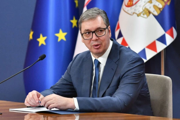 VUČIĆ DOBIJA POSEBAN ORDEN! Sastali se predsednik Srbija i episkop bihaćko-petrovački! (VIDEO)