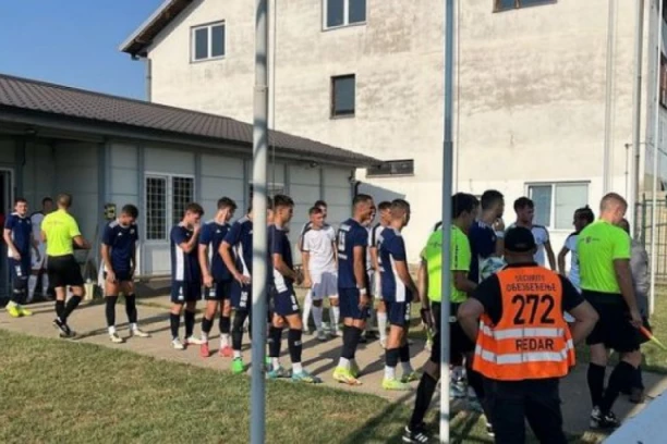 SRPSKOLIGAŠKA PREMIJERA: Remi Brodarca i GSP Polet Dorćola - Prva Iskra se gostila na Bežaniji! Gosti nakon preokreta slavili na Carevoj Ćupriji!