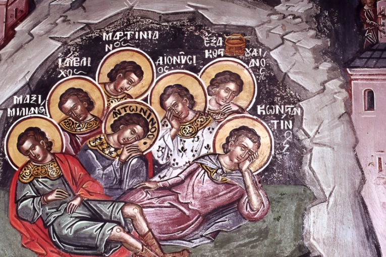 ŽIVI ZAZIDANI U PEĆINI I USTALI POSLE 200 GODINA IZ ČUDESNOG RAZLOGA: Danas slavimo Svetih sedam mučenika u Efesu!