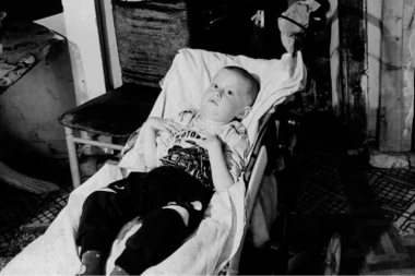 JEDNO DIVNO SRCE PRESTALO JE DA KUCA! Preminuo mali Ivan, kog se majka odrekla zbog bolesti