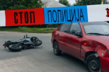 OBOREN MOTOCIKLISTA KOD ADE CIGANLIJE! Hitno prevezen u bolnicu!
