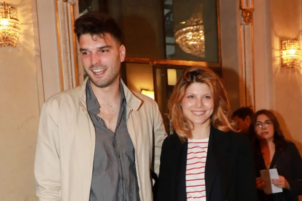 SREĆNE VESTI! Naša glumica čeka drugo dete s kolegom iz Crne Gore!