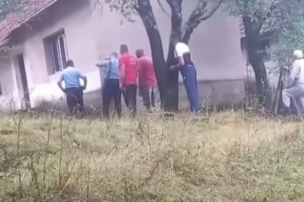 TERORISTA SPREČEN DA NAPRAVI POKOLJ SRBA?! U Nevesinju se održavaju masovna okupljanja, sumnja se da je OVO BIO PLAN LIKVIDIRANOG NAPADAČA