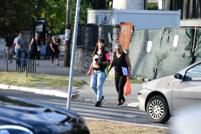 Marija Kulić, Miljana Kulić ispred Pinka