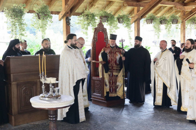 Manastir Tumane, liturgija