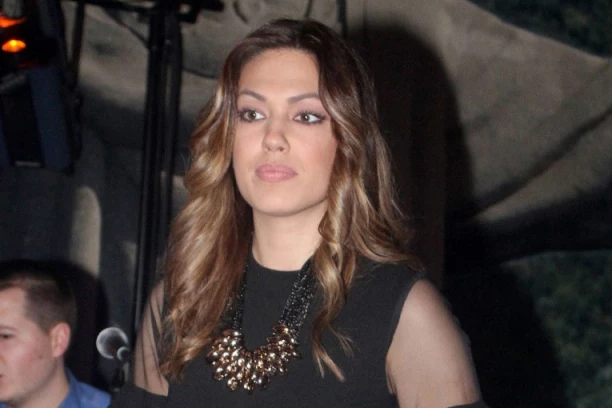 NINA RADULOVIĆ NE DOLAZI SEBI POSLE TUŽNIH VESTI: Teško, surovo i užasno! (FOTO)