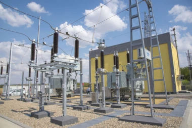 Uspešno priključenje prve elektrovučne podstanice deonice Novi Sad - Subotica pruge Beograd - Budimpešta na prenosni sistem