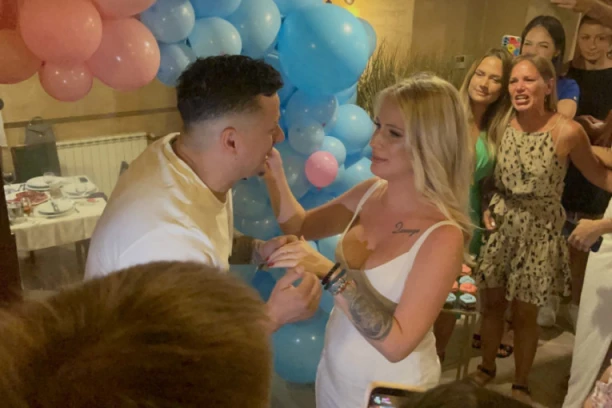 SAMO OVA TAKMIČARKA ELITE NIJE POZVANA NA VELIKO SLAVLJE! Milica i Terza ŽESTOKO POTKAČILI bivšu cimerku! (VIDEO)