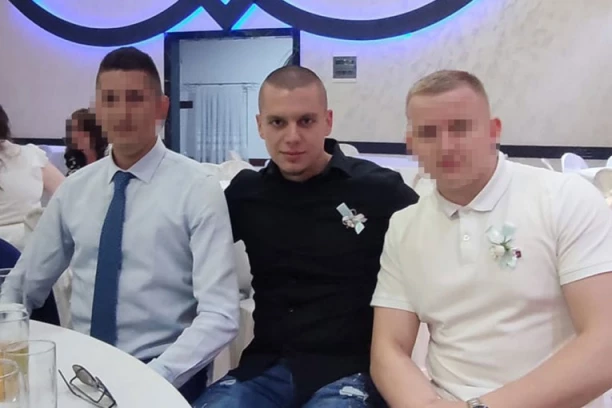 OČEVA POSLEDNJA PORUKA SINU RASPLAKALA NACIJU! Rodbina i prijatelji se opraštaju od Nikole (24), koji je poginuo u udesu na Obrenovačkom putu!