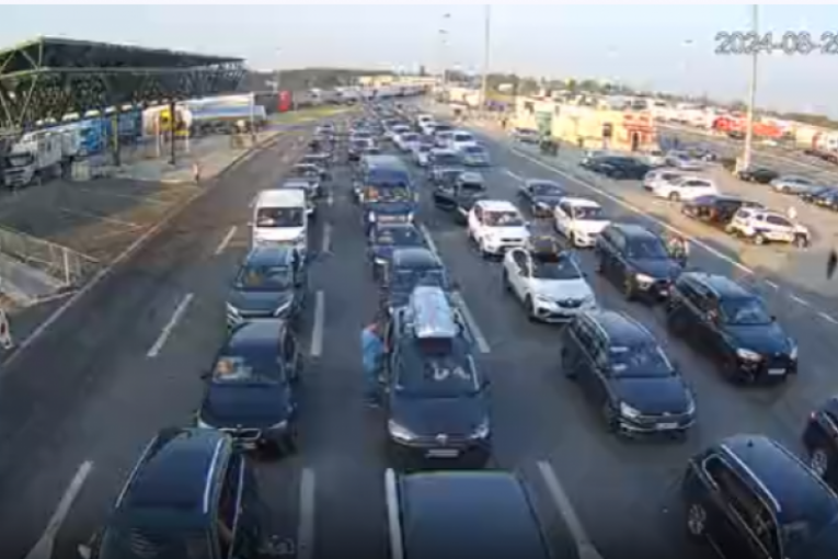 Gradina, ulaz u Srbiju