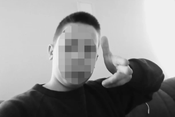 TINEJDŽERA IZ BEČEJA USMRTIO DEČAK S DOSIJEOM! Snimao za Tiktok druga (13) kako vozi ukradeni auto, pa ga ovaj slučajno pregazio! TUGA!