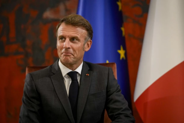 "JE*I SE!" Sin premijera žestoko uvredio Makrona! Francuska besna na ovu državu, ŽESTOKO SE ZAKUVALO