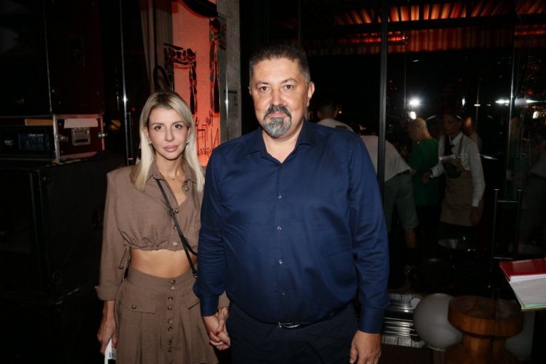 Saša Milovanović sa suprugom 