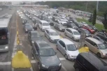 SRBI KRENULI NA MORE! Velike gužve na jednom graničnom prelazu
