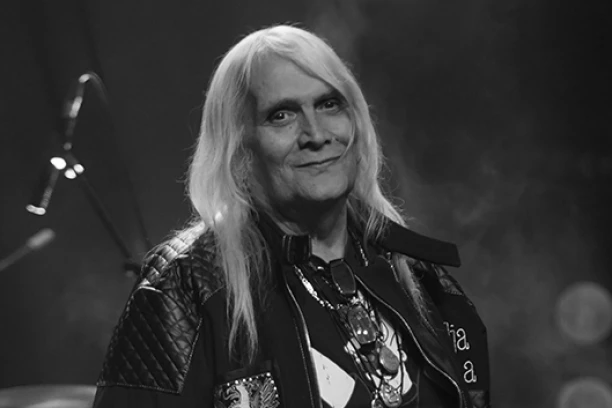 ČITULJA ZA BORU ČORBU KIDA DUŠU NA KOMADE! Zbog poslednjeg POZDRAVA za pokojnog muzičara PLAČE SRBIJA, evo ko ga je poslao (FOTO)