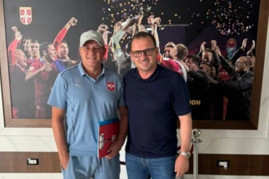 MIJAT PODRŽAO PIKSIJA I "ORLOVE": Evo šta je legendarni napadač rekao u gostima kod fudbalera i selektora Srbije