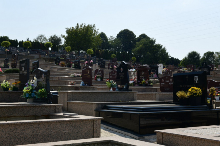 Ovde će biti sahranjen Bora Đorđević, frontmen grupe "Riblja čorba"