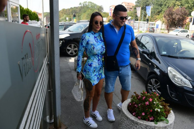 Teodra Delić i Bebica Elita 8 karantin