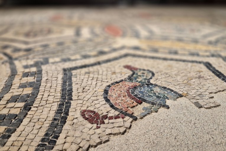 Narodni muzej Srbije! Izložba "Od mnogoboštva do hrišćanstva: rotonda u Stojniku" 