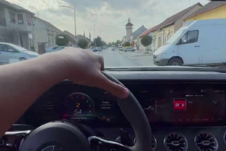 Sin Dare Bubamara divlja po putu u Futogu