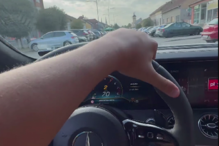 Sin Dare Bubamara divlja po putu u Futogu