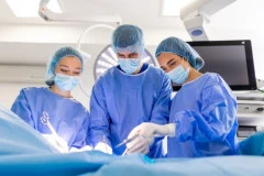 ŽIVOTI DECE VISILI O KONCU! Mališani gutali METALNE NOVČIĆE, lekari izveli ČUDO: Jedna stvar je bila KLJUČNA za spasavanje!