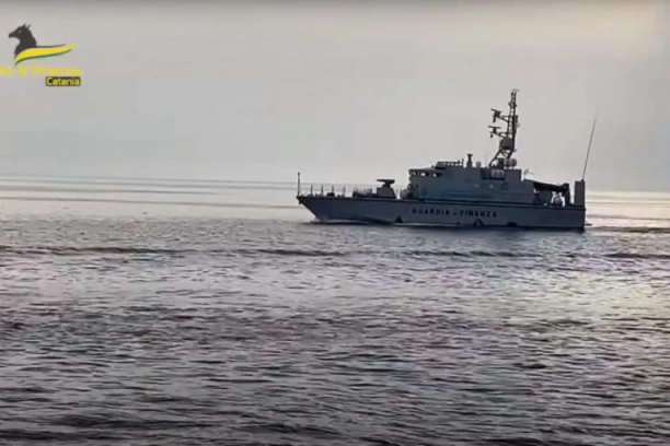 POLICIJA PRESRELA BRODOVE PUNE DROGE: Čim su se sirene pojavile, evo šta su kapetani uradili