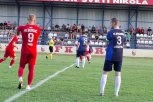 SKANDAL U SRBIJI! Navijač lupio šamar igraču, ovaj pao kao pokošen! (VIDEO)