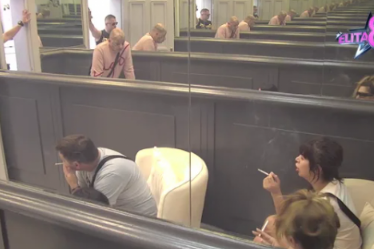 Miljana pobesnela u pušionici