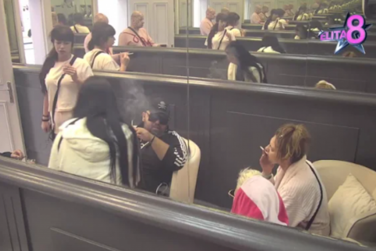 Miljana pobesnela u pušionici