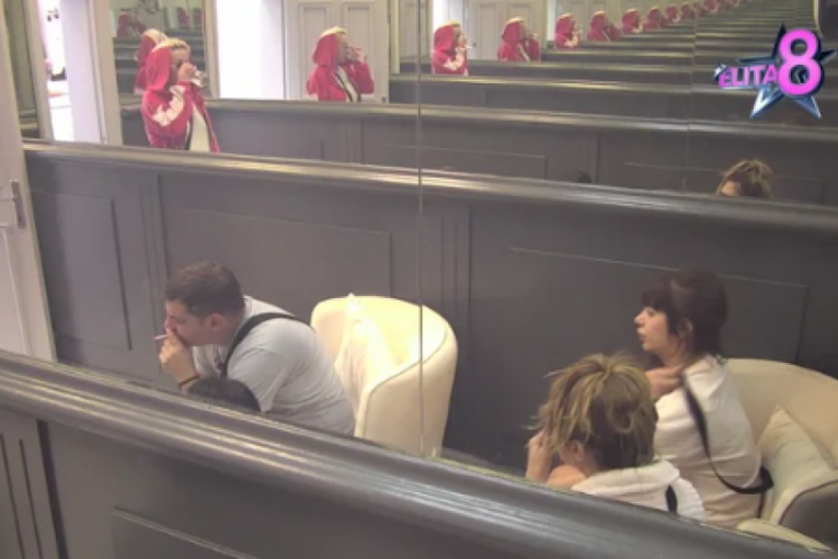 Miljana pobesnela u pušionici