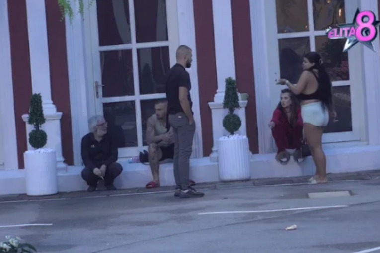 Monika se poverila Urošu