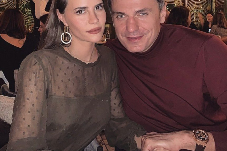 Emina Jahović brat Mirsad sa ženom Dušicom